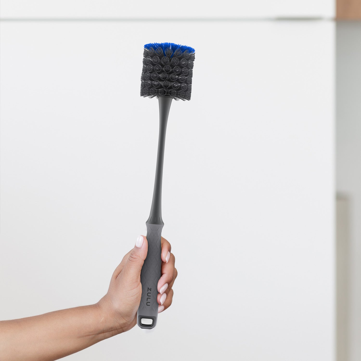 bottle-and-straw-cleaning-brush-set-y0 Zulu_Bottle_Brush_Holding.jpg